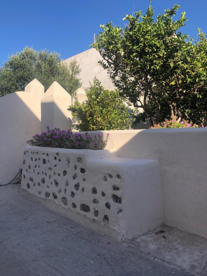 Amaryllis Suites Santorini Fira (Santorini) Exterior foto